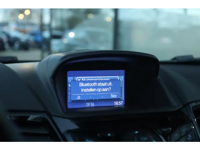 Ford Fiesta 1.0 TITANIUM 2014 Benzine 26