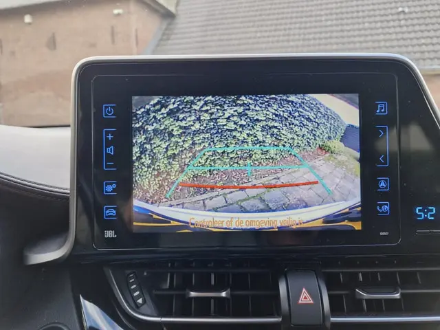 Toyota C-HR veel opties limited edition 2016 Benzine 18