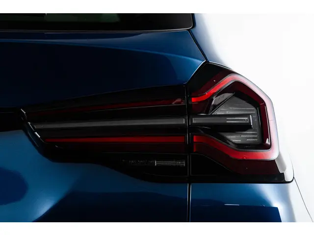 BMW X3 xDrive30e 2022 Hybride Benzine 48