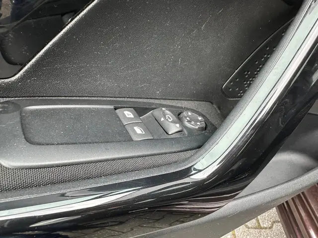 Peugeot 208 1.2 VTi Envy 2013 Benzine 21