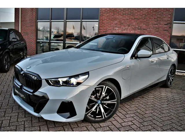 BMW 5 Serie 530e M-Sport 2024 Hybride Benzine 73
