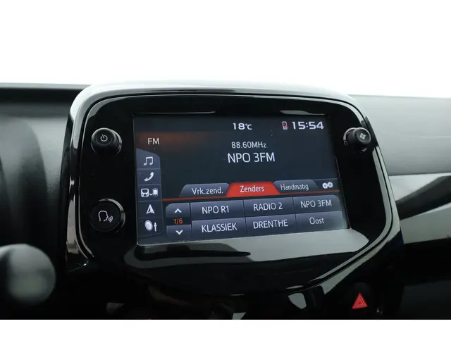 Peugeot 108 1.0 e-VTi 72 PK Allure 2018 Benzine 18