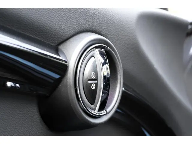 MINI Cooper S Mini 2.0 Pepper 2018 Benzine 18