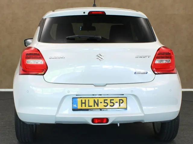 Suzuki Swift 1.2 Select Smart Hybrid 2024 Benzine 9