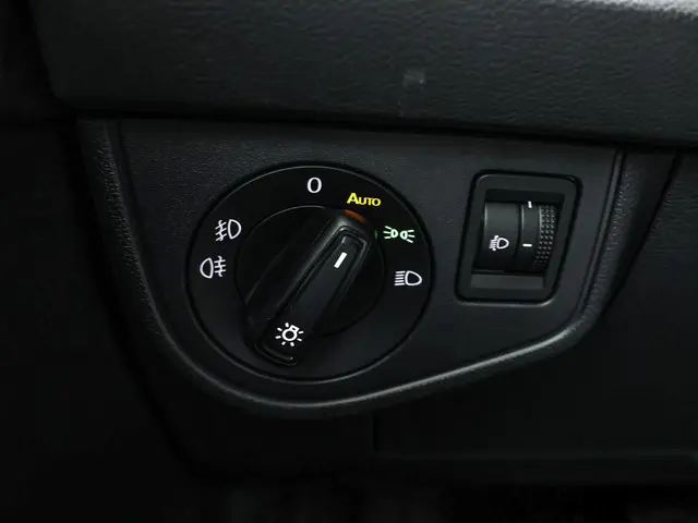 Volkswagen Polo 1.0 TSI 95pk DSG R-Line 2023 Benzine 18