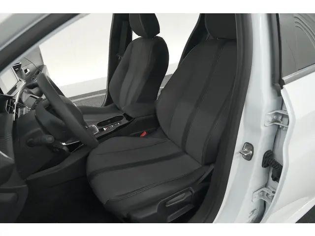 Peugeot 208 PureTech 100 Allure Pack 2023 Benzine 27