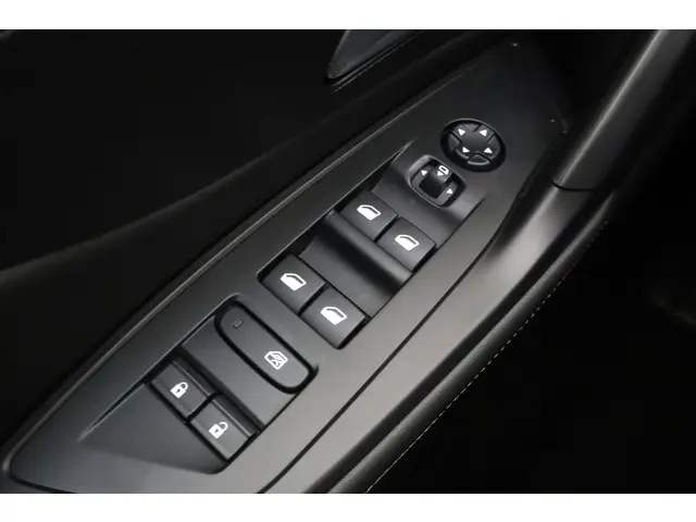 Peugeot 308 SW 1.2T 130pk Automaat Allure 2024 Benzine 18