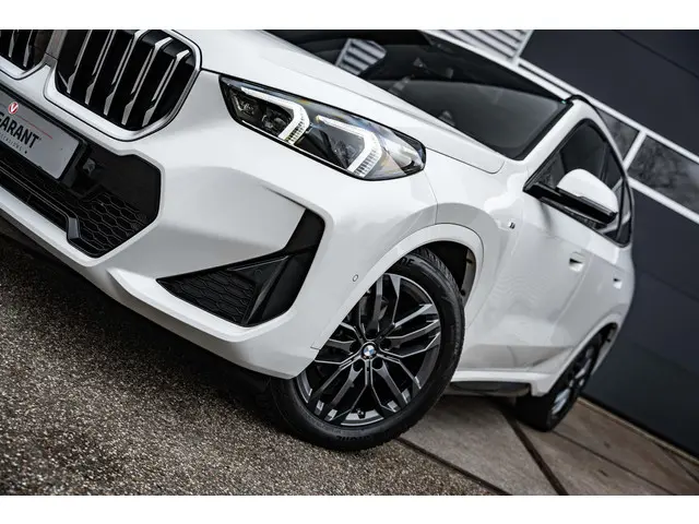 BMW X1 sDrive20i M Sport 2023 Hybride Benzine 16