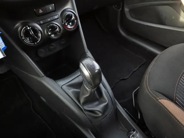 Peugeot 208 1.2 VTi Urban Soul 2013 Benzine 27