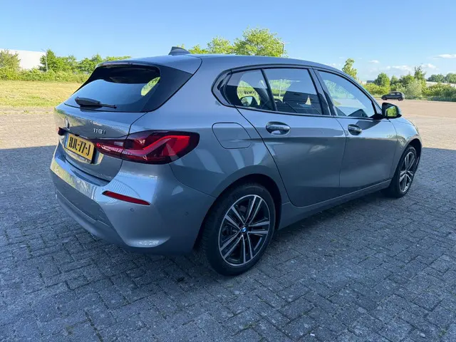 BMW 1 Serie 118i 2024 Benzine 5