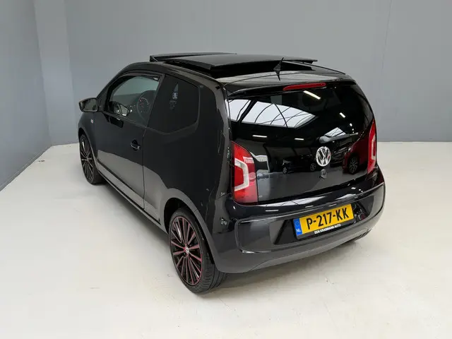 Volkswagen up! 1.0 high up! Colour UP 2016 Benzine 15