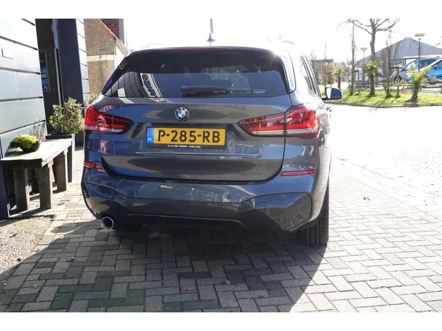 BMW X1 SDrive18i High ExecutiveM-Sport 2021 Benzine 10