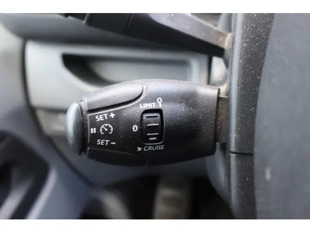 Opel Vivaro 2.0 CDTI L2H1 Edition 2020 Diesel 24