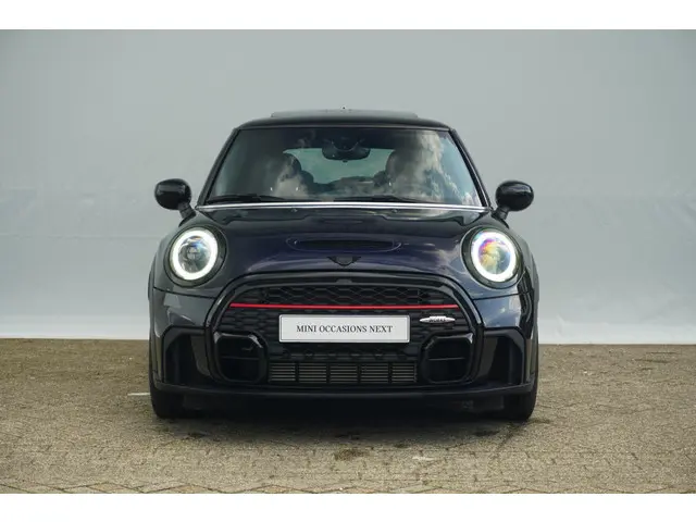 MINI 3-Deurs John Cooper Works Essential 2022 Benzine 5