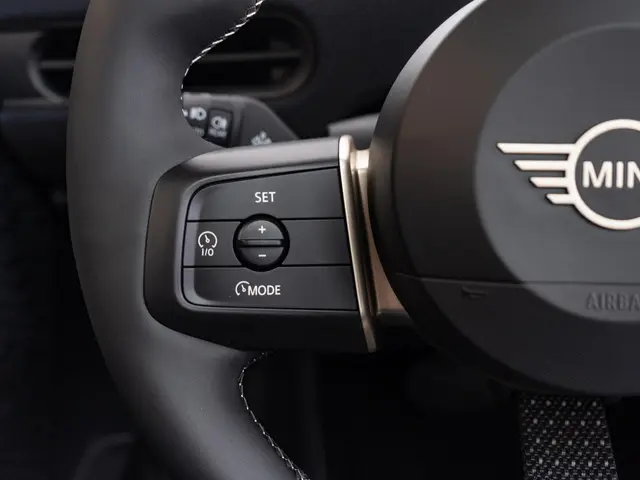 MINI 5-Deurs Cooper C 2025 Benzine 21