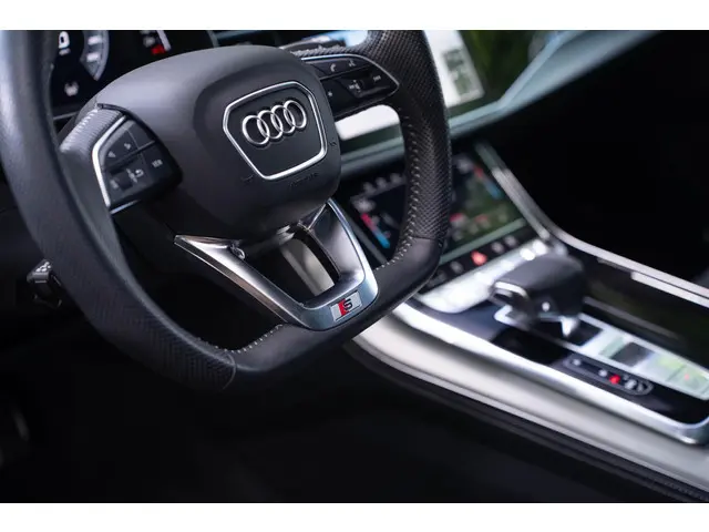 Audi Q8 55 TFSI quattro 2019 Benzine 48