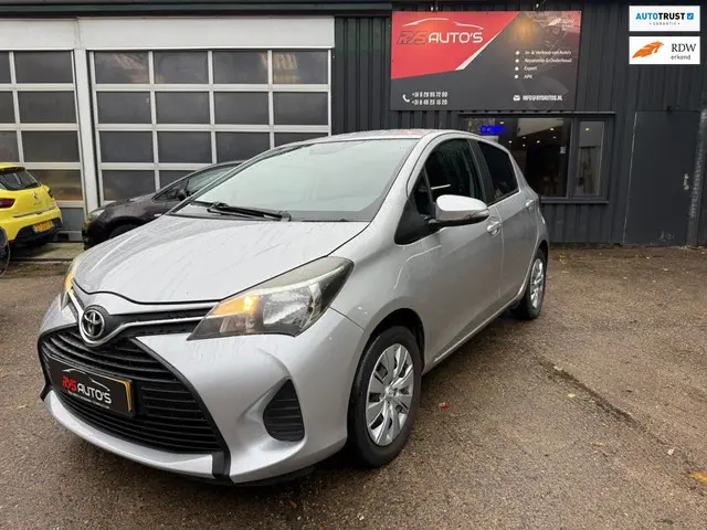 Toyota Yaris 1.3 VVT-i Business Plus 2016 2016 Benzine
