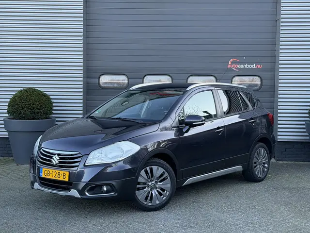 Suzuki S-Cross SX4 1.6 Exclusive 2015 Benzine