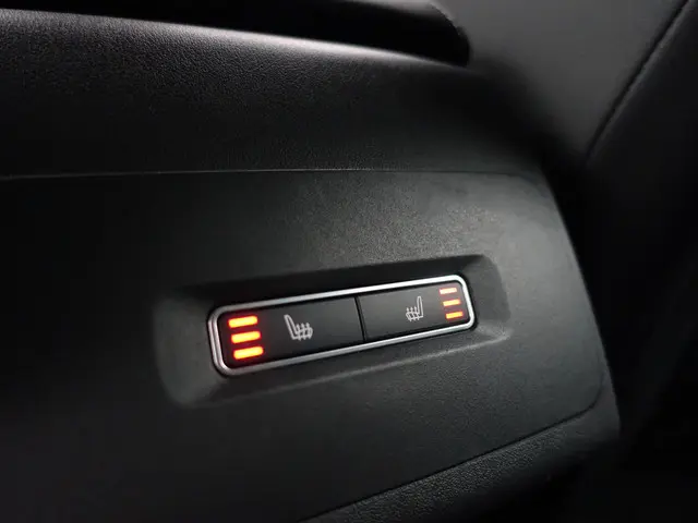 Jaguar I-PACE EV400 SE 90 kWh Aut- 2018 Elektrisch 22