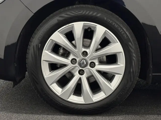 Renault Clio 1.0 TCe Intens 2021 Benzine 11