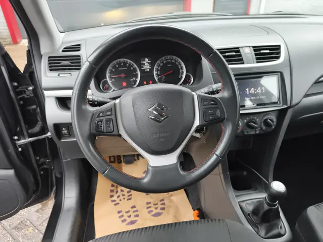 Suzuki Swift 1.2 Bandit 2013 Benzine 14