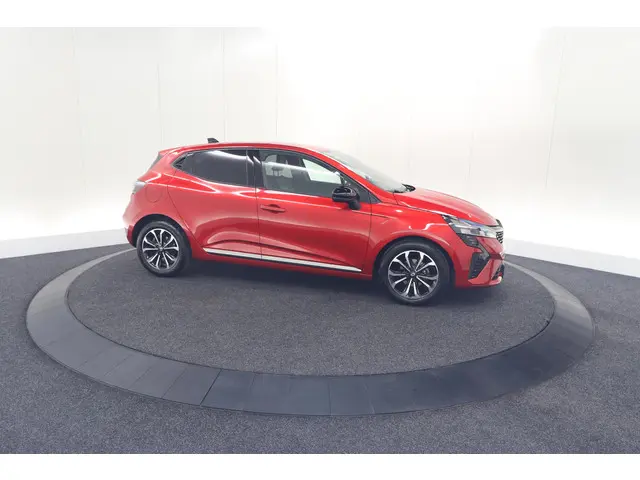 Renault Clio 1.0 TCe 90 GPF techno 2025 Benzine 8