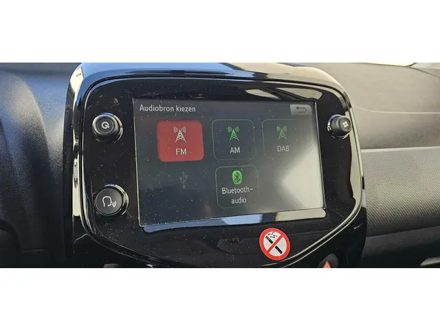 Peugeot 108 1.0 e-VTi Allure 2021 Benzine 22
