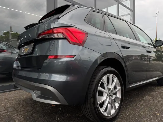 Škoda Kamiq 1.0 TSI Sport Business 2020 Benzine 5
