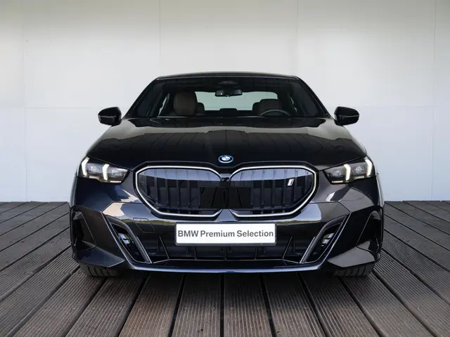 BMW i5 Sedan eDrive40 2023 Elektrisch 3