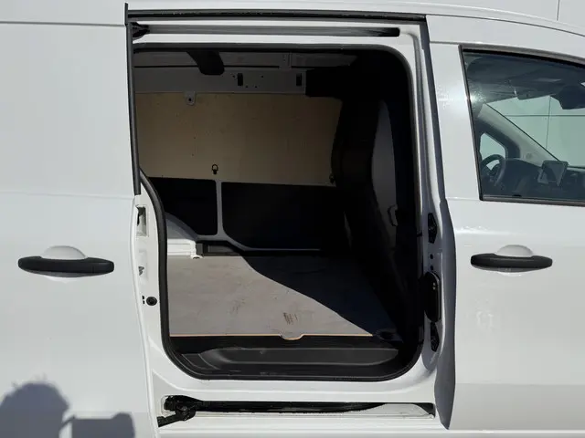 Mercedes-Benz eCitan 112 51kWh 2024 Elektrisch 11