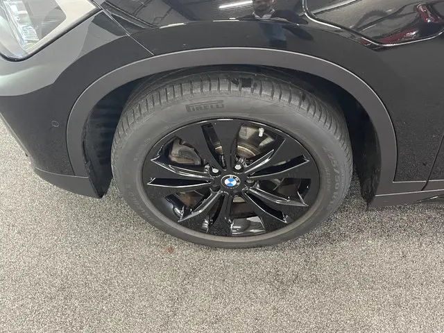 BMW X1 xDrive25e SportLine 2021 Hybride Benzine 16