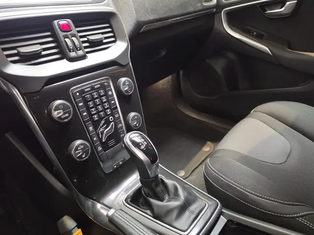 Volvo V40 1.5 T2 Nordic+ 2017 Benzine 14