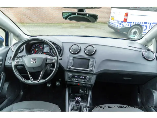 SEAT Ibiza ST 1.0 EcoTSI Style Connect 2016 Benzine 22