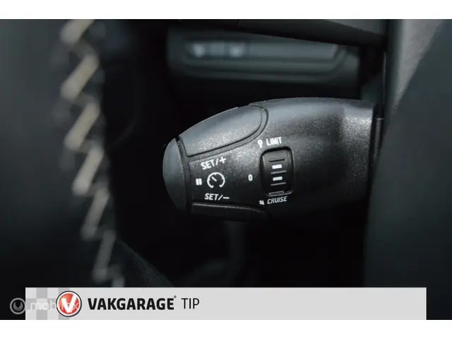 Peugeot 2008 1.2 GT-line 2018 Benzine 16