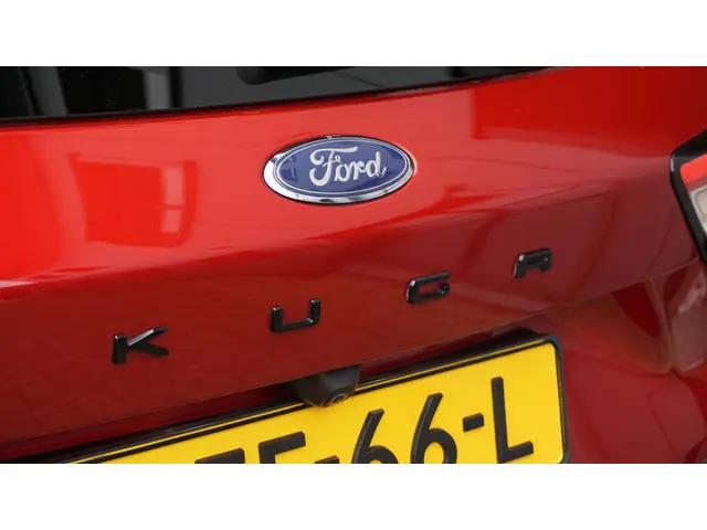 Ford Kuga 2.5 PHEV 224pk ST-line X 2023 Hybride Benzine 69