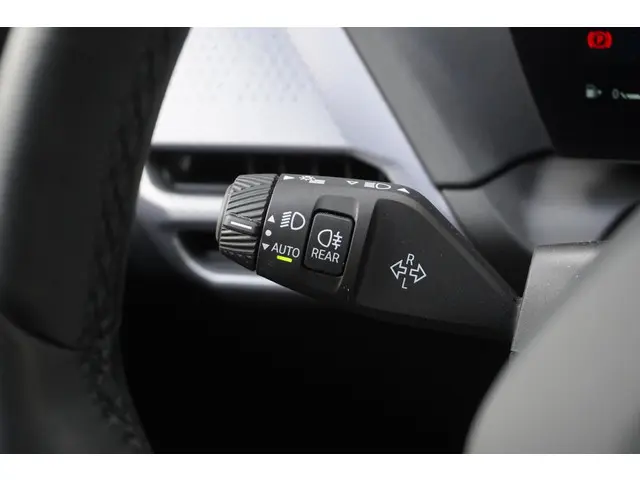 BMW 1 Serie 120 2025 Benzine 31