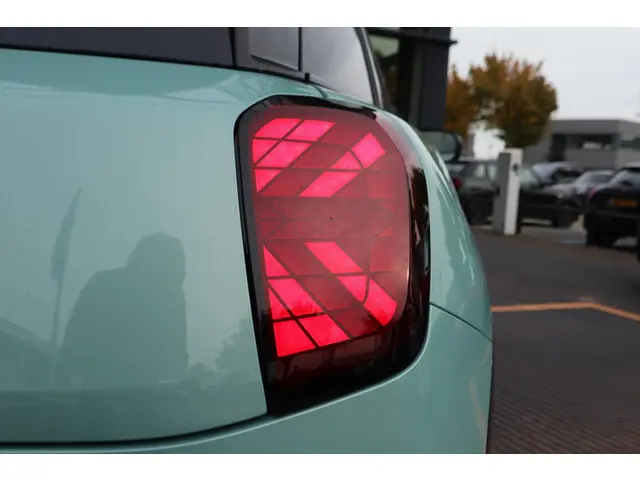 MINI Aceman E 2025 Elektrisch 24