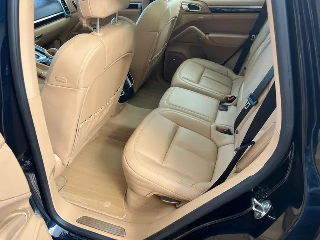 Porsche Cayenne 3.0 S E-Hybrid 2015 Hybride Benzine 26