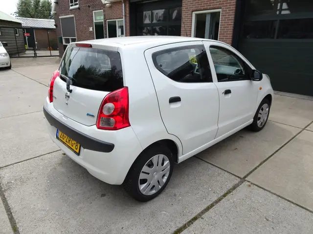 Nissan Pixo 1.0 Visia 2013 Benzine 5