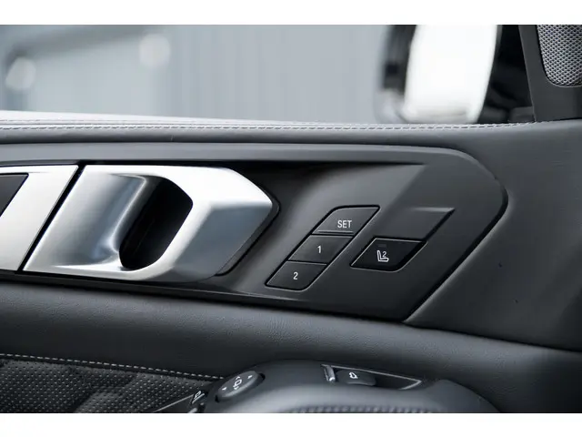 BMW X5 M Competition 2020 Benzine 37