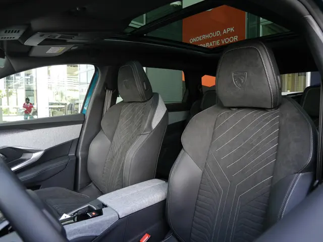 Peugeot 5008 1.2 Hybrid 136 GT 2026 Hybride Benzine 12