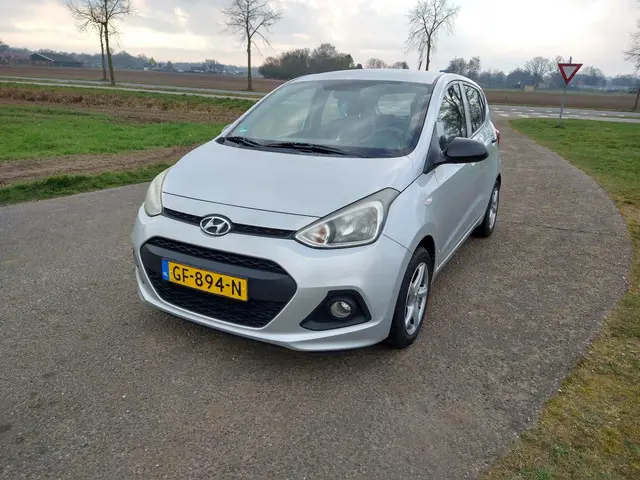 Hyundai i10 2