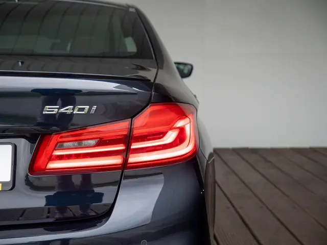 BMW 5 Serie Sedan 540i xDrive 2019 Benzine 25