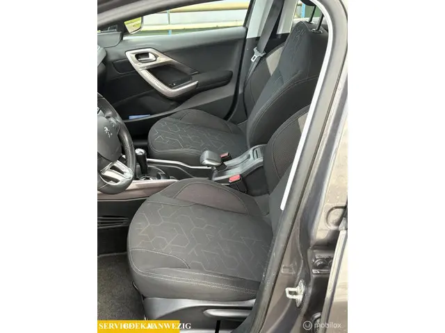 Peugeot 2008 1.2 VTi Active 2014 Benzine 10