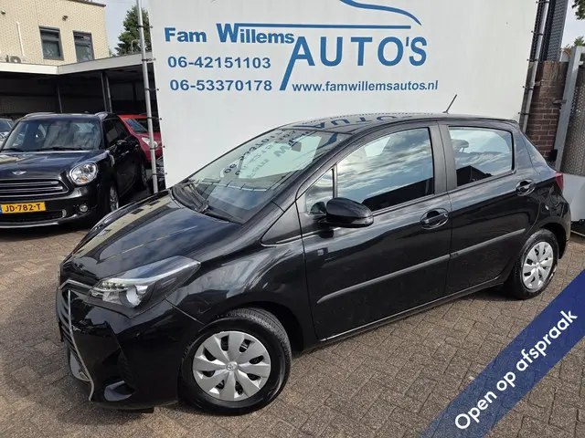 Toyota Yaris 1.0 VVT-i Aspiration 2015 Benzine