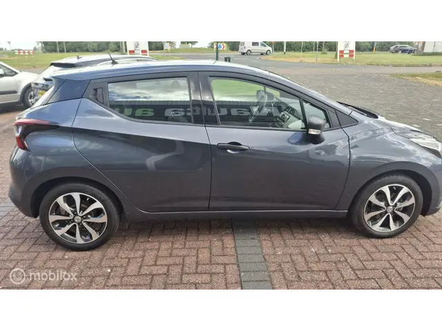 Nissan Micra 1.0L Visia+ 2018 Benzine 6