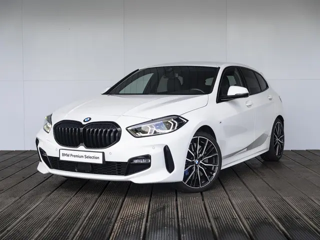 BMW 1 Serie 118i 2021 Benzine 36