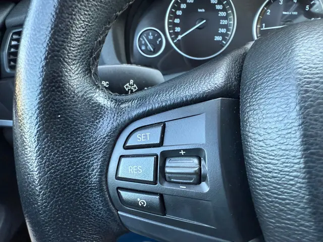 BMW X3 XDrive20i High Executive 2013 Benzine 26