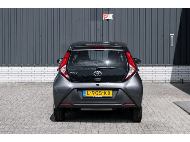 Toyota Aygo 1.0 VVT-i x-fun*Airco* 2021 Benzine 6