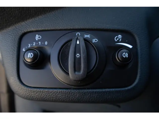 Ford C-MAX 1.0 Edition 2014 Benzine 17